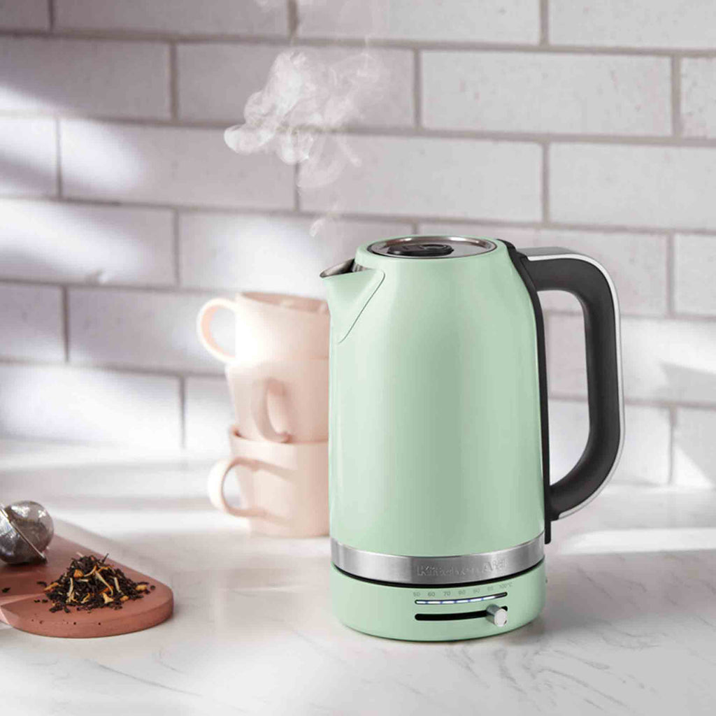 KitchenAid 1.7L Variable Temperature Kettle in Pistachio 5KEK1701BPT image 3