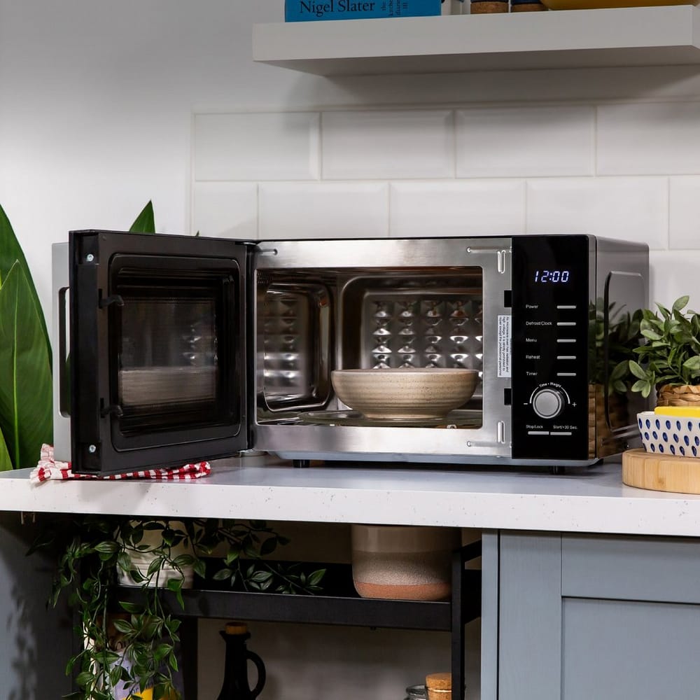 Russell Hobbs 23 Litre 800W Solo Microwave in Black - RHM2348B image 4