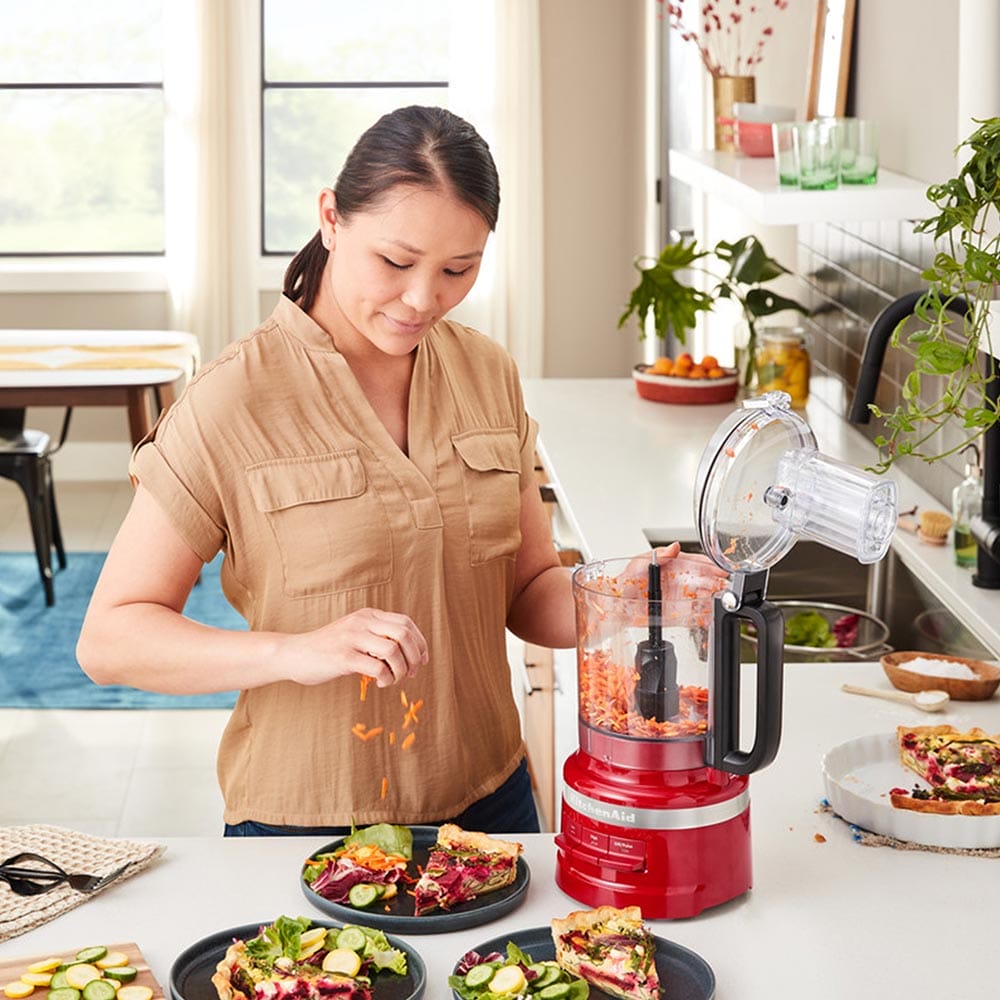 KitchenAid 5KFP0921BER 2.1L Food Processor in Empire Red image 4