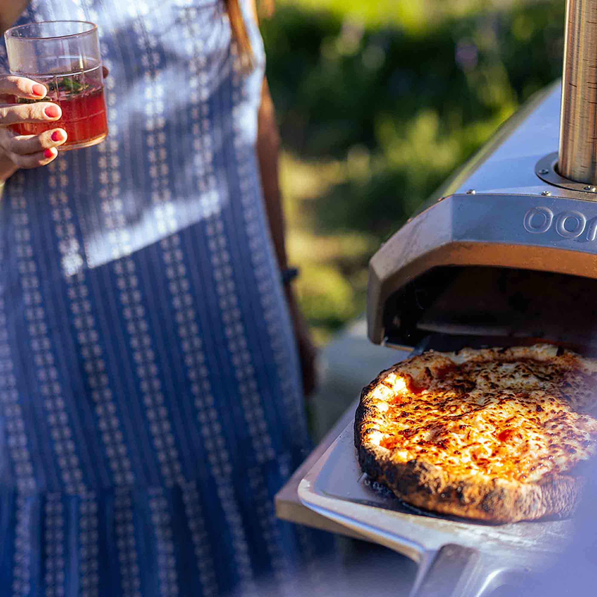 Ooni Karu 12 Multi-Fuel Outdoor Pizza Oven - UU-P29400 image 2