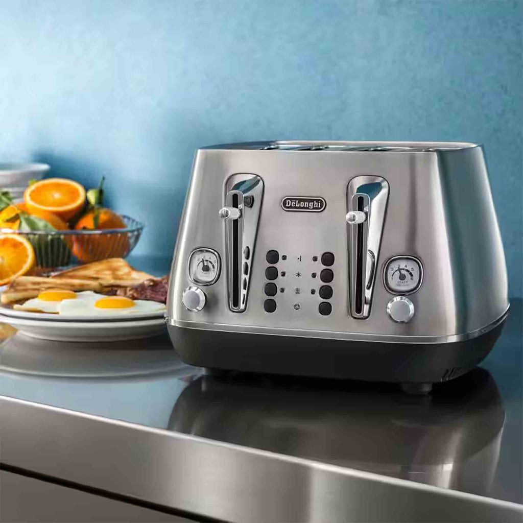 Delonghi Distinta X 4 Slice Toaster in Stainless Steel - CTI4003M image 2