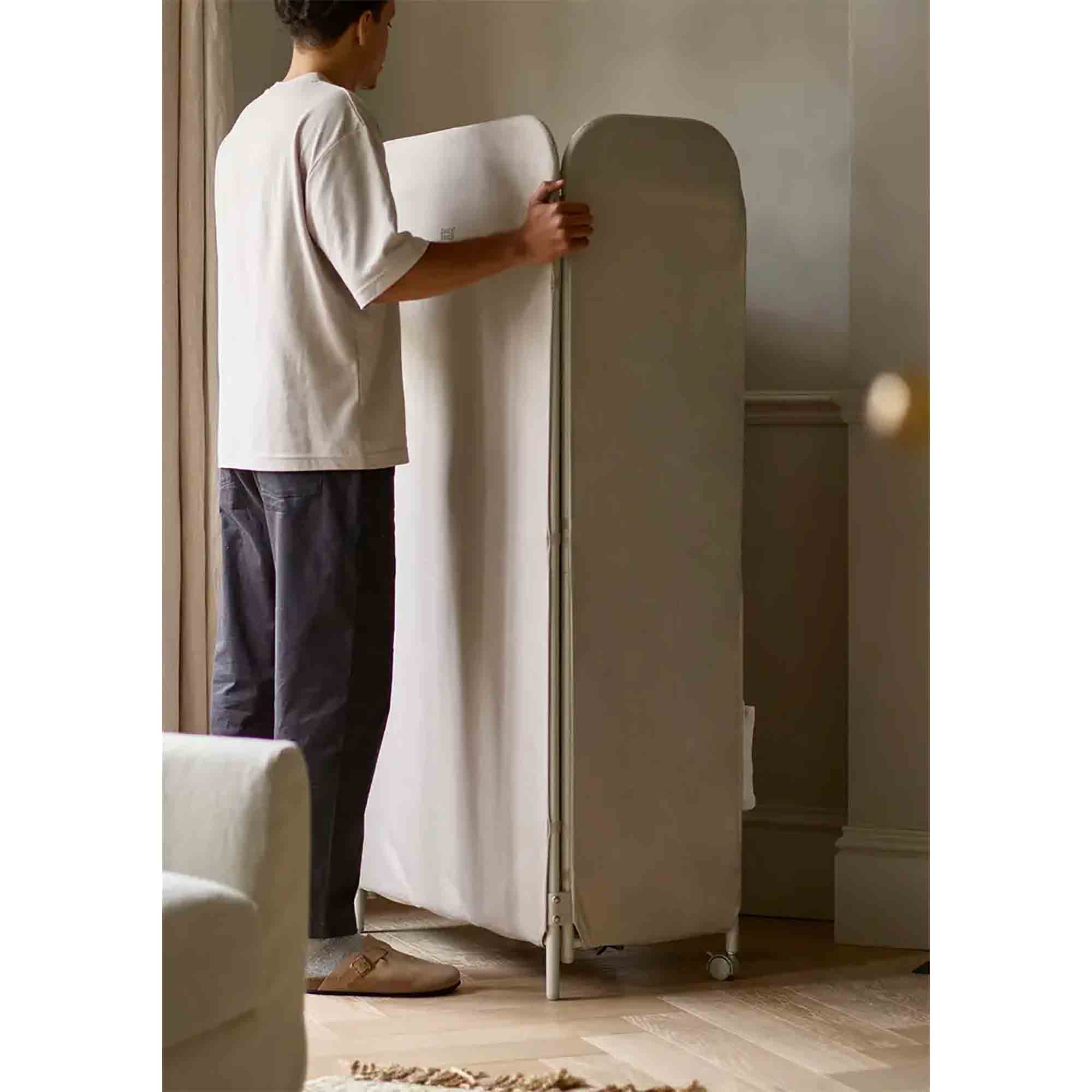 Joseph Joseph Eclipse™ 3-Tier Clothes Airer with Screen in Ecru – 50055