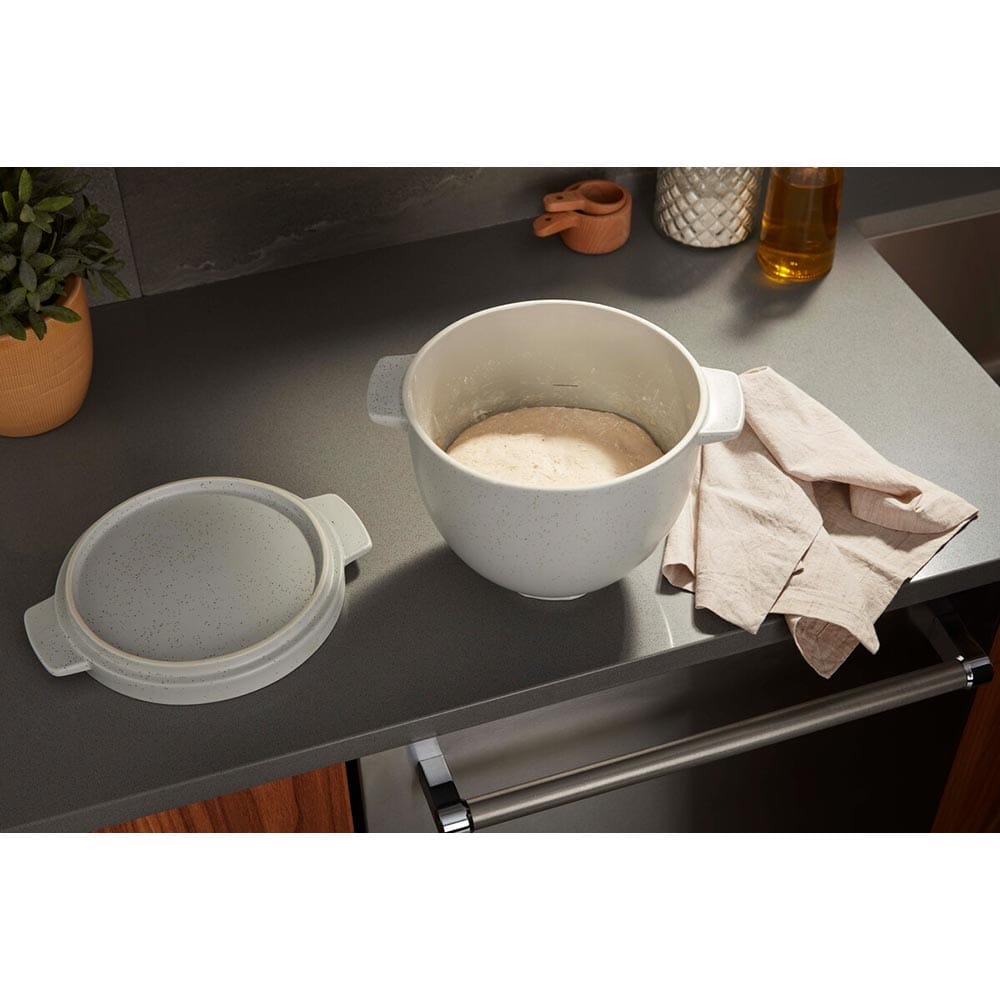 KitchenAid Bread Bowl With Baking Lid 5KSM2CB5BGS image 3