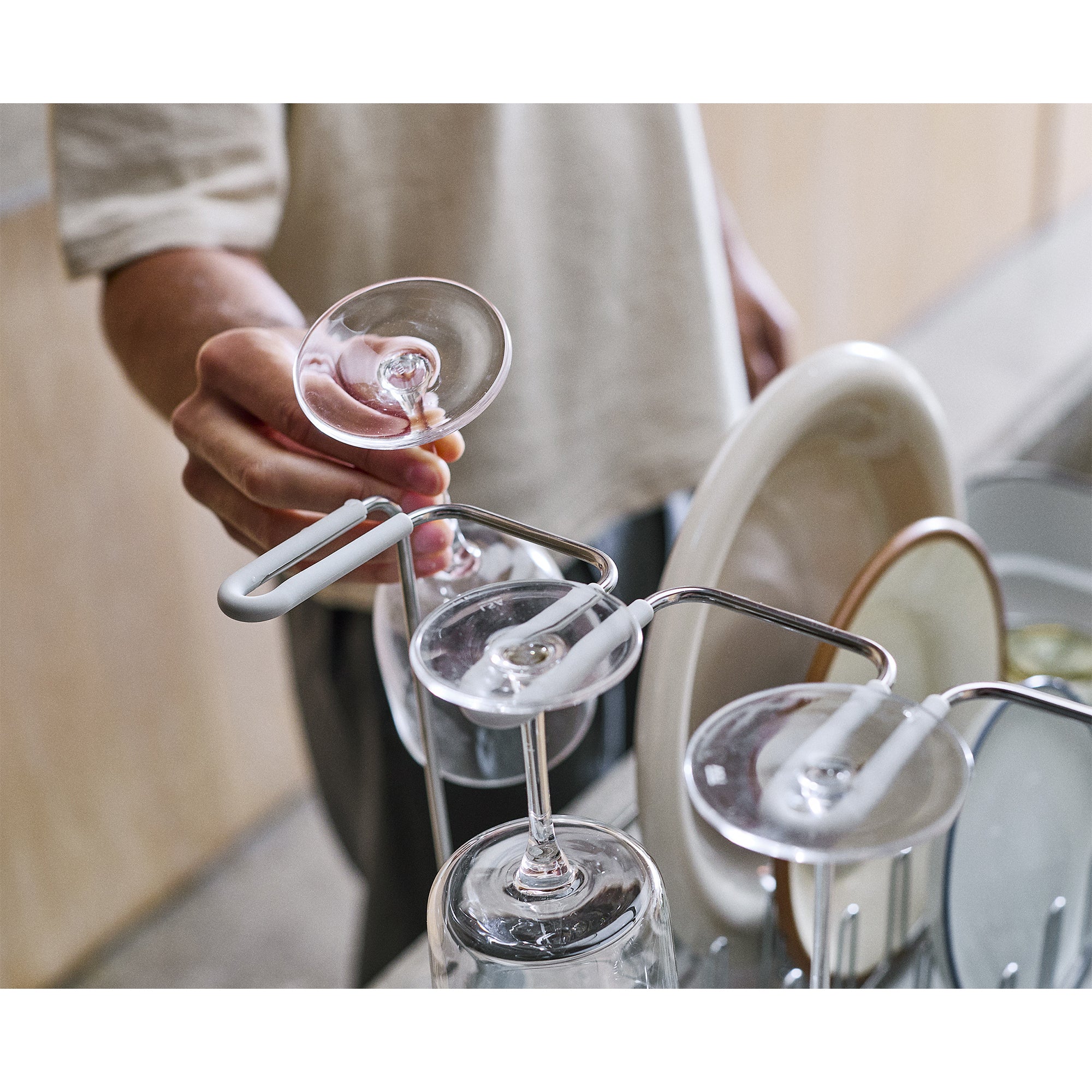 Joseph Joseph Extend™ Steel Plus Expandable Dish Drainer with Wine Glass Rack - Stone (6500041)