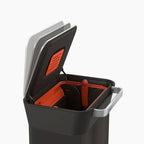 Joseph Joseph Titan 30 Litre Trash Compactor in Carbon Black image 3