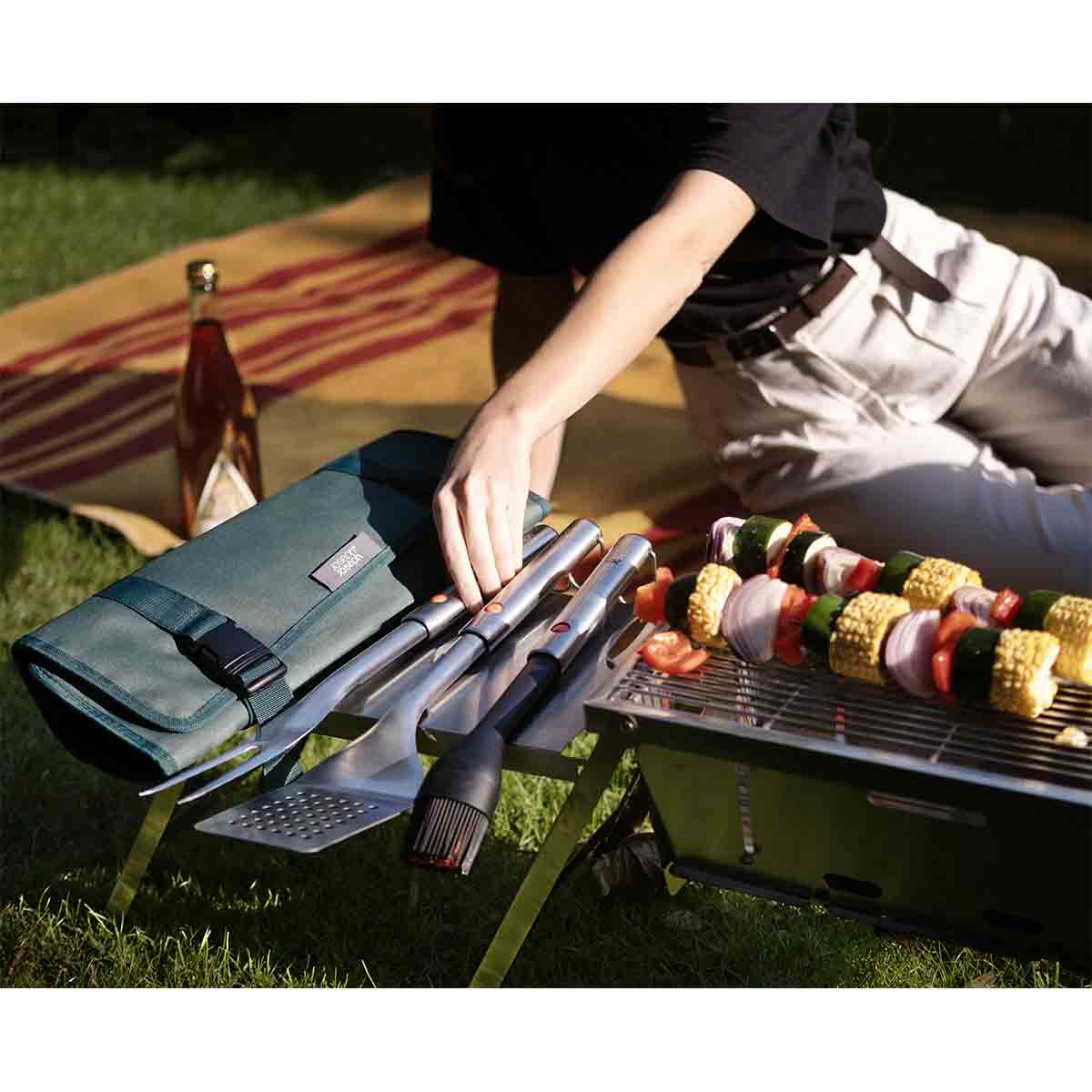 Joseph Joseph GrillOut™ 4-Piece Stainless-Steel BBQ Utensil Set with Storage Case - 2000001 image 4