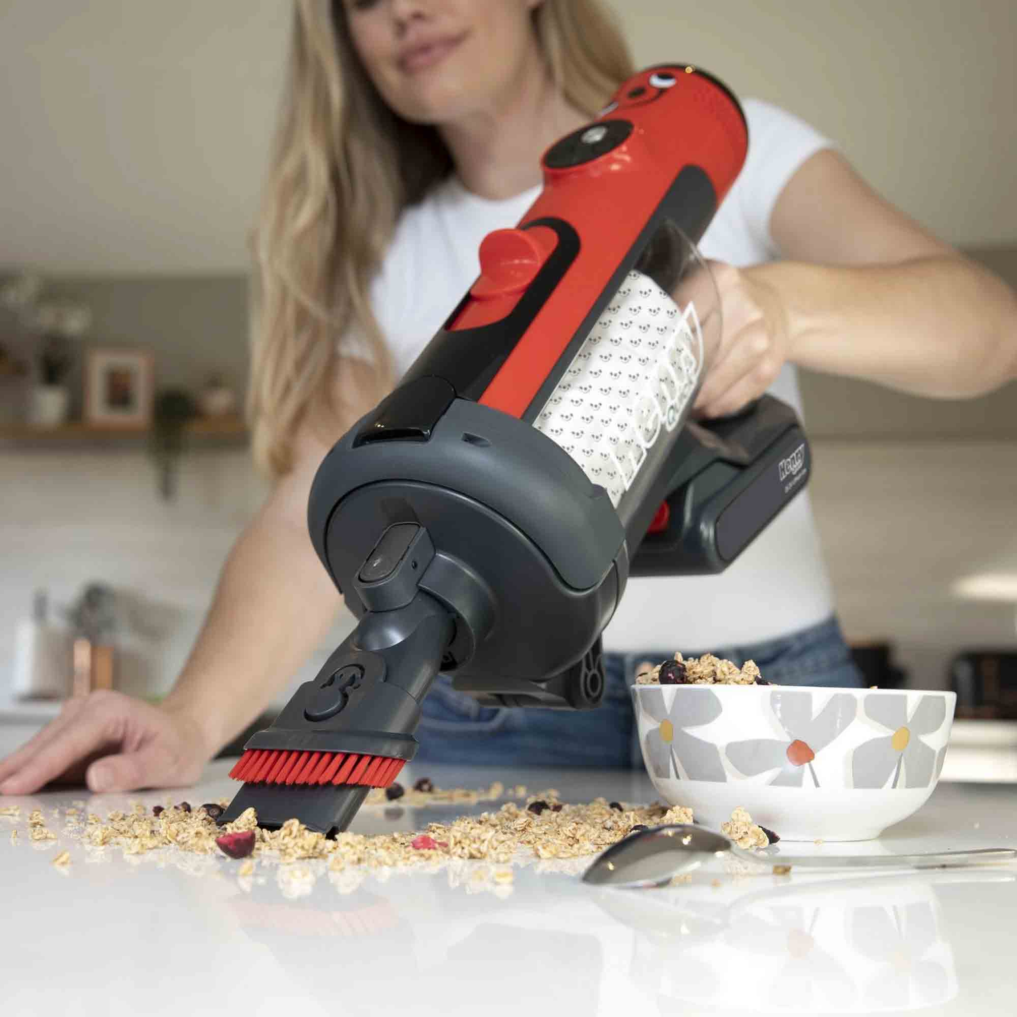 Numatic Henry Quick Vacuum with 60 Minutes Run Time in Red - 916177 image 6