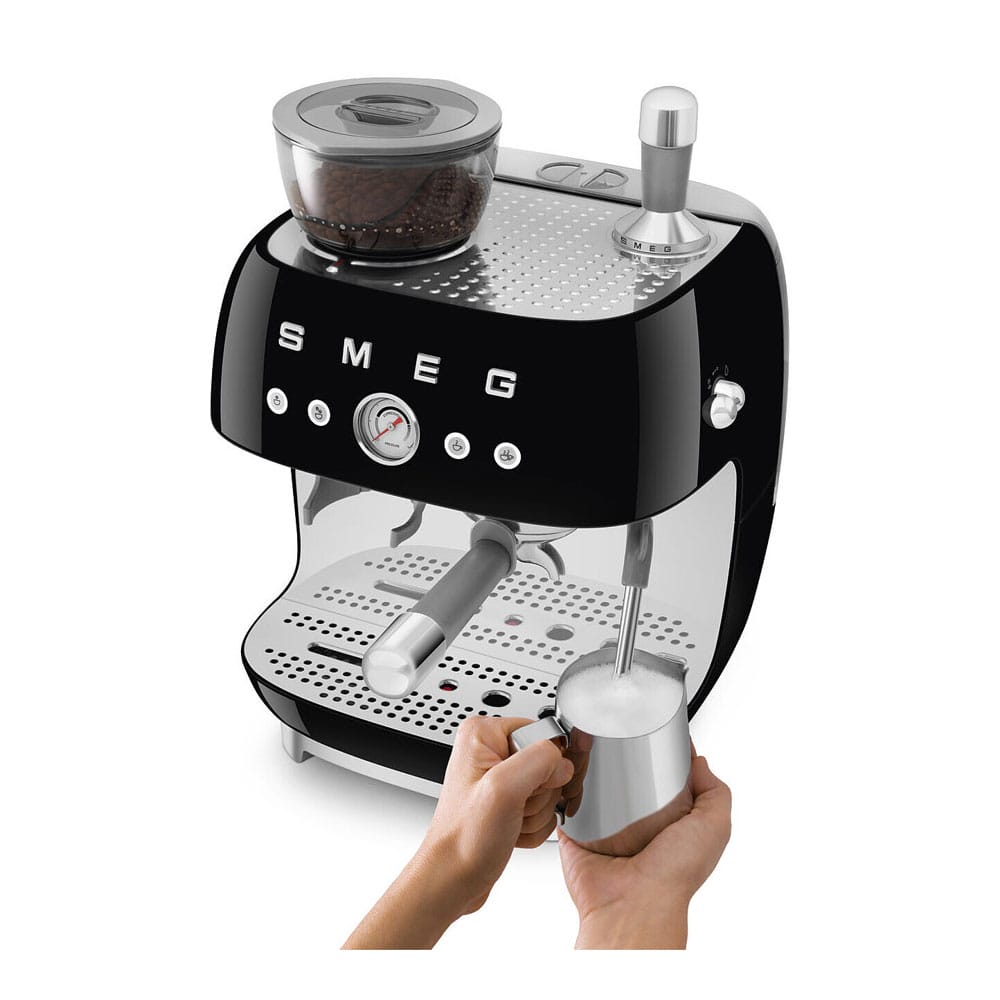 Smeg Espresso Coffee Machine with Grinder in Black EGF03BLUK image 5