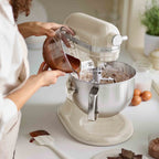 KitchenAid Artisan Mixer Bowl-Lift 5.6L Almond Cream 5KSM60SPXBAC image 4