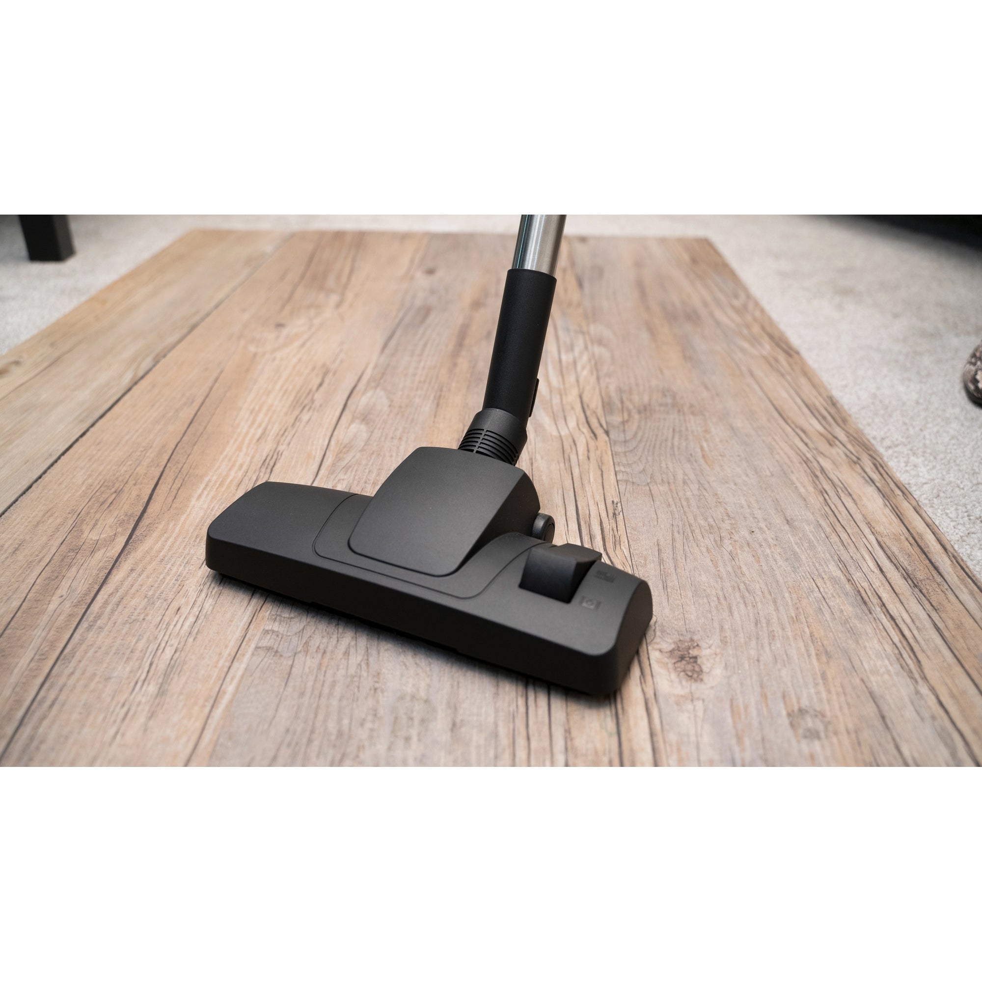 Numatic Henry XL Plus Cylinder Vacuum Cleaner in Red - 912061
