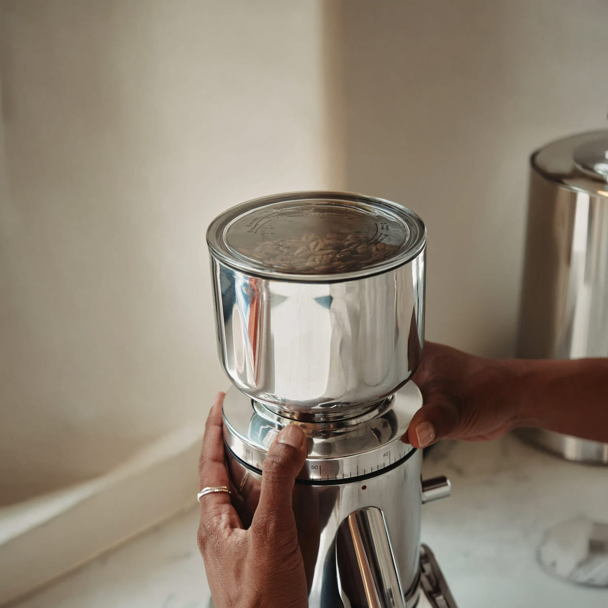 Aarke A1342 Coffee Grinder in Steel