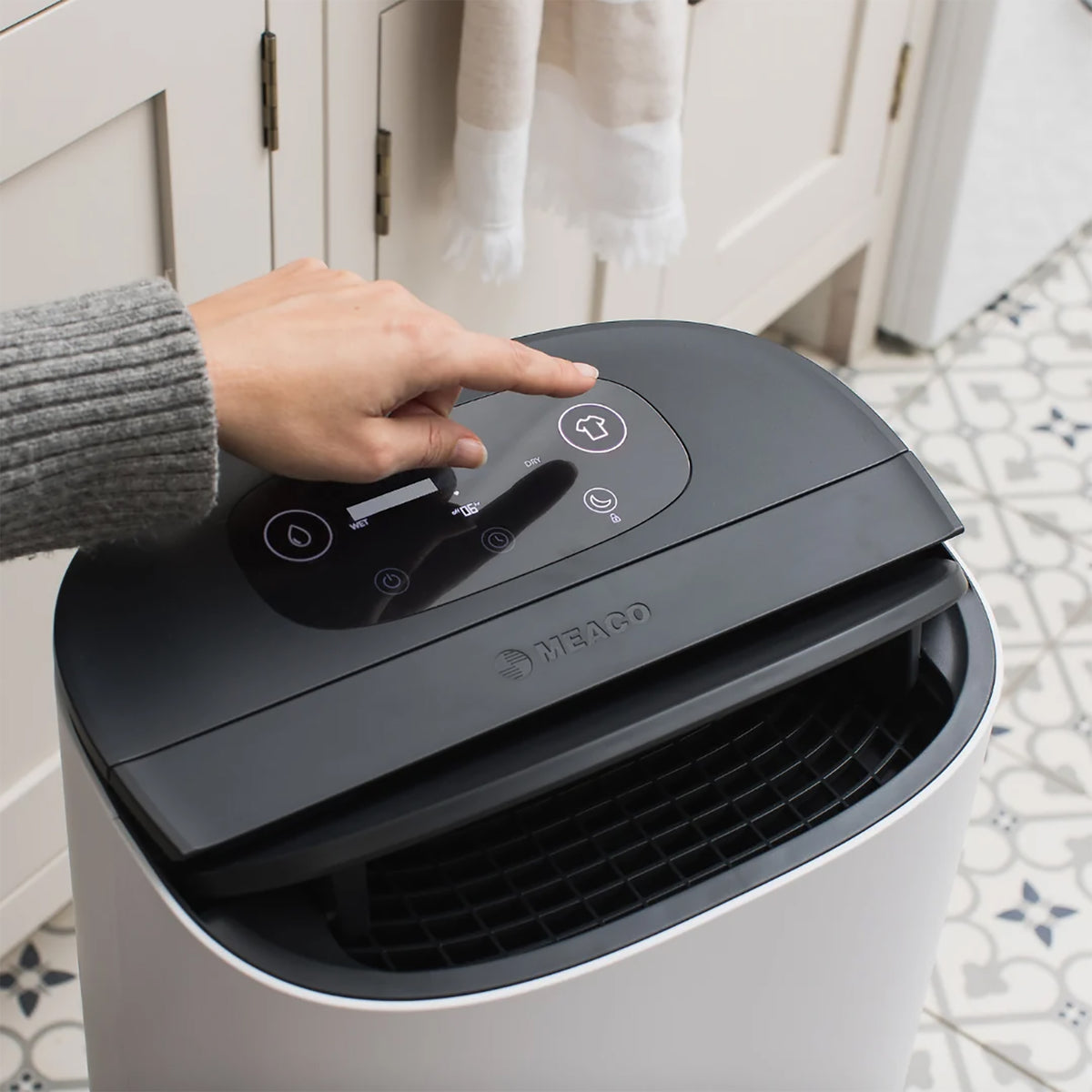 MeacoDry Arete® Two 20L Dehumidifier and Air Purifier in Charcoal - ARETETWOCHARCOAL20L