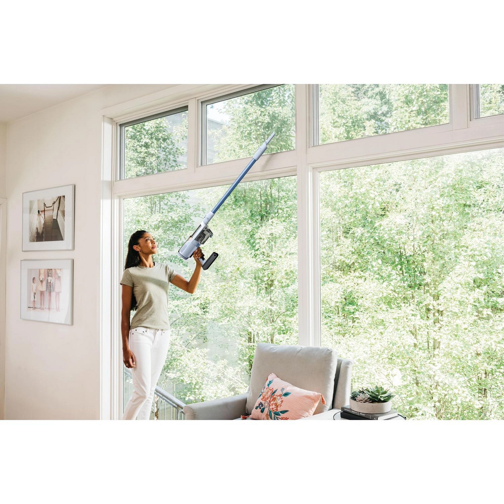 Shark Cordless Stick Vacuum Cleaner - Glacier Blue - BU3621UKT