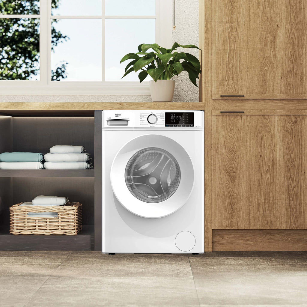 Beko BWC7121W 7kg, 1200 Spin, Freestanding Washing Machine with Quick Wash, White
