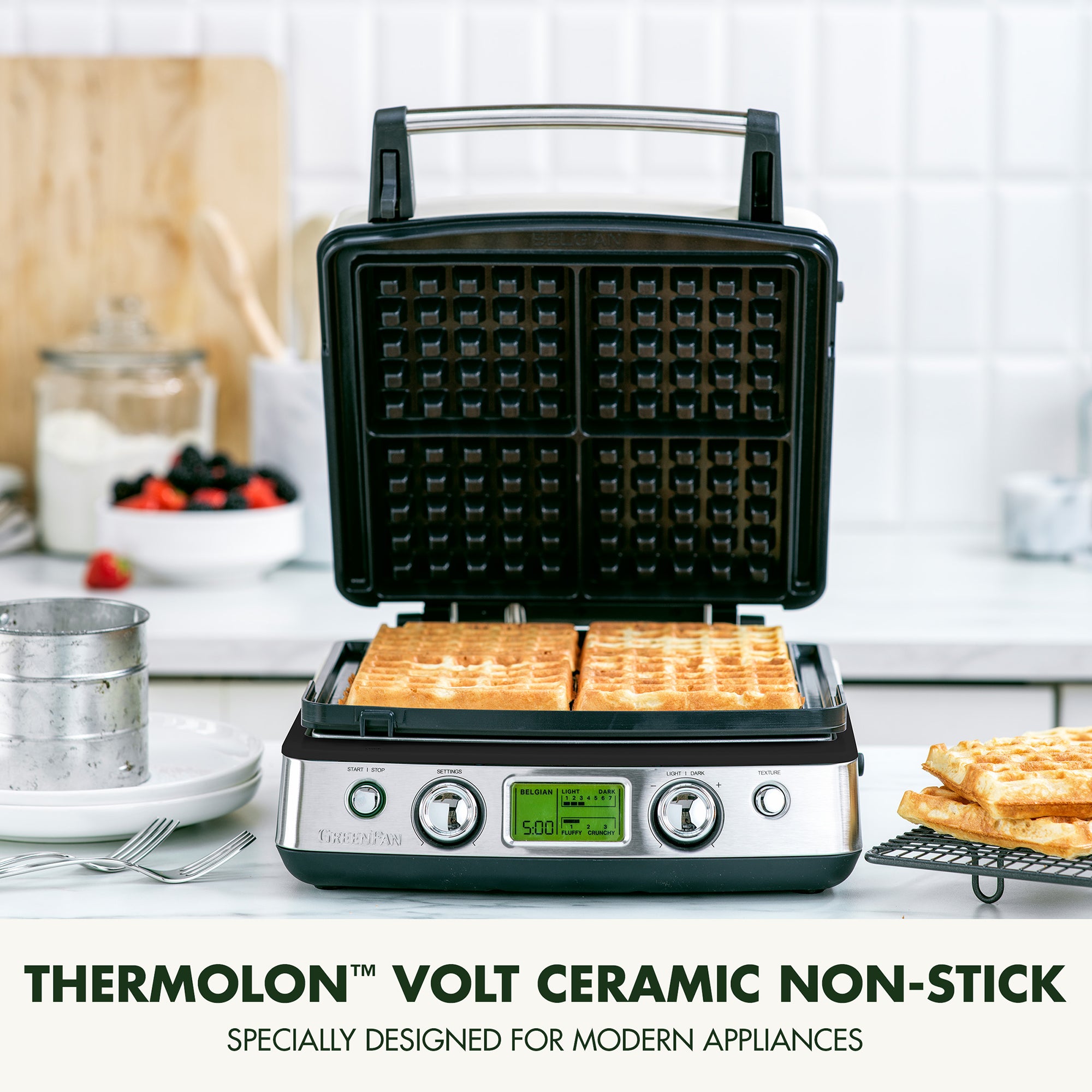 GreenPan Elite Waffle Maker in Black – CC006811