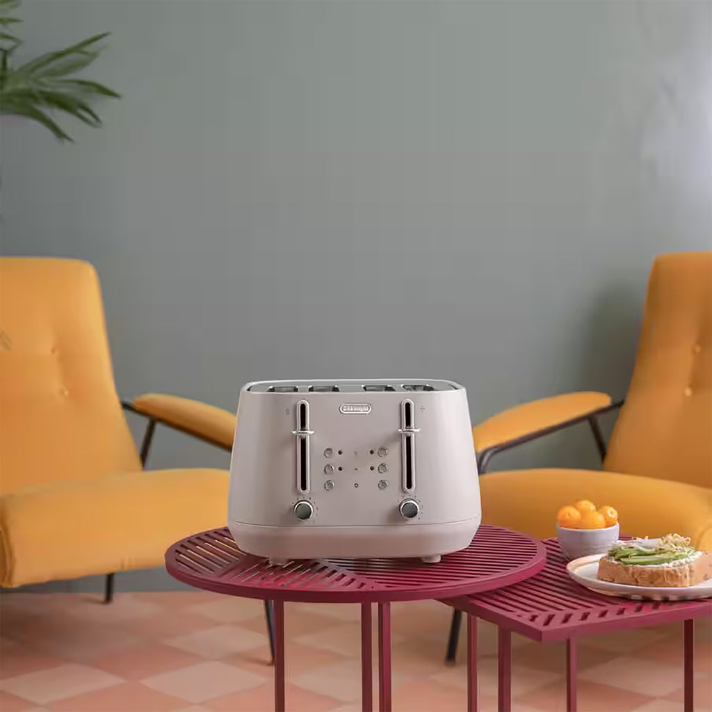 Delonghi Eclettica 4 Slice Toaster in Beige - CTY4003BG