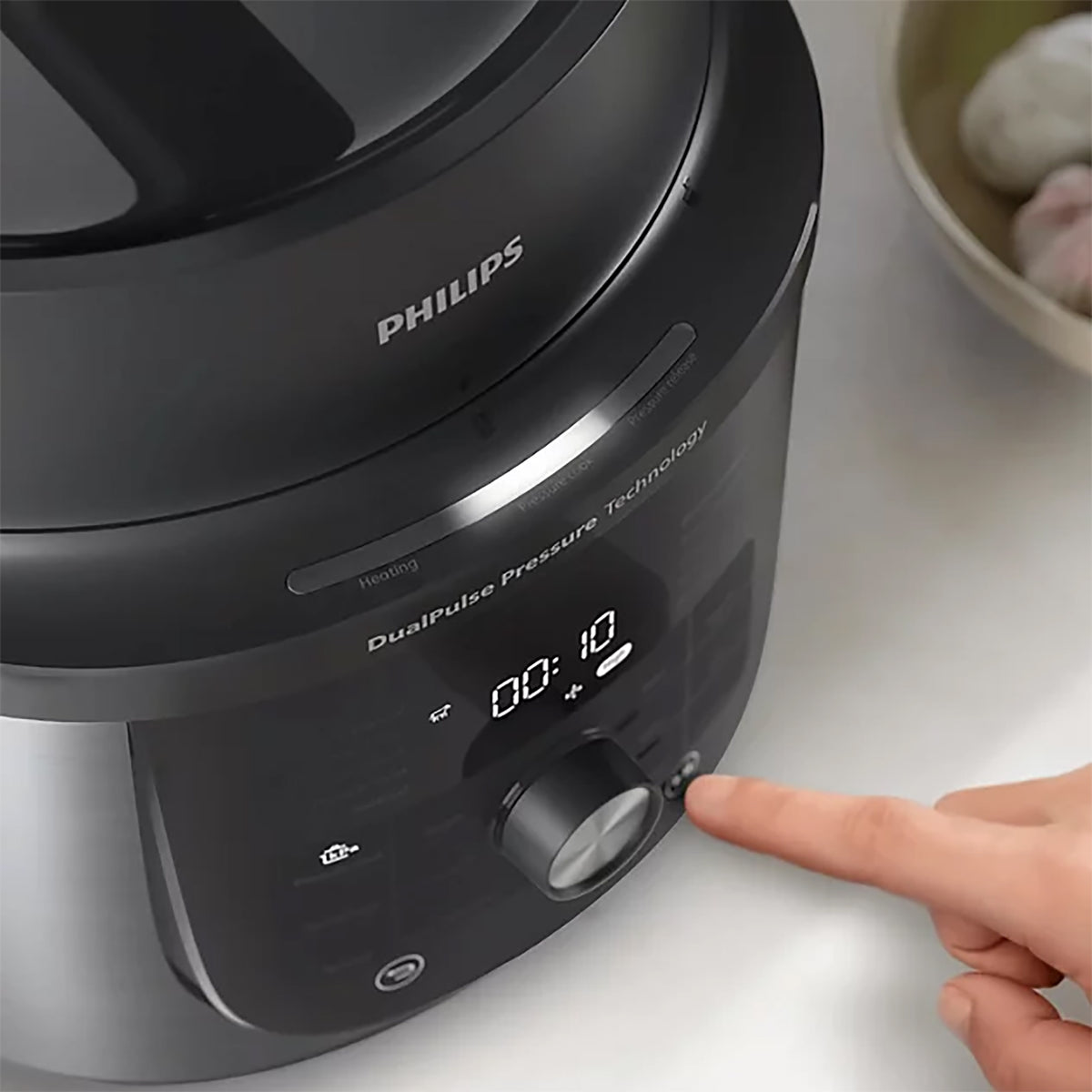 Philips 3000 Series Multicooker in Black and Silver - HD2616_70