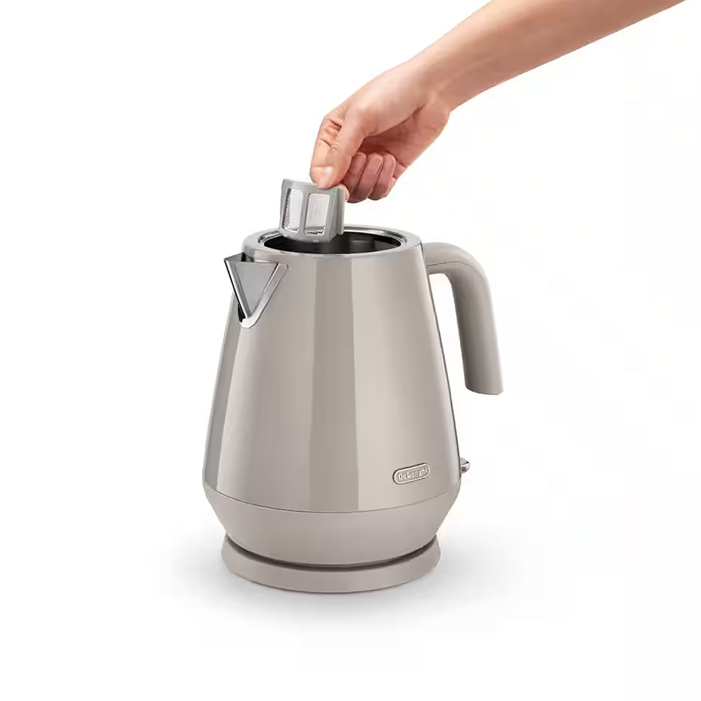 Delonghi Eclettica 1.7L Kettle in Beige - KBY3001BG