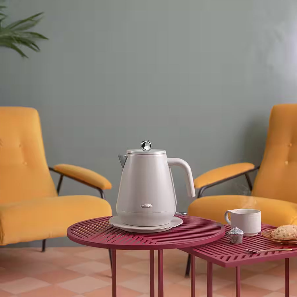 Delonghi Eclettica 1.7L Kettle in Beige - KBY3001BG