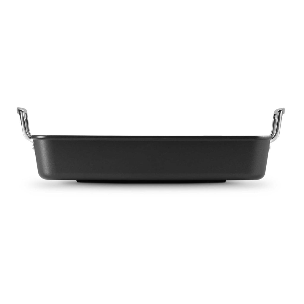 Black rectangular roaster on a white background