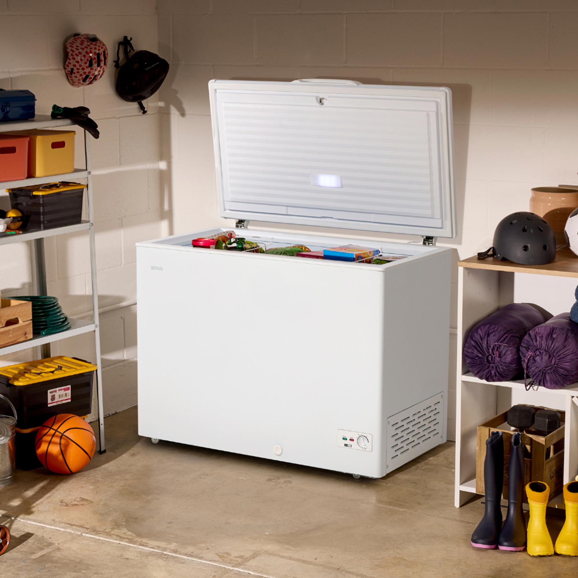 Sensis RFCHT01F300EW 111.4cm Wide Chest Freezer, Outbuilding-safe, White