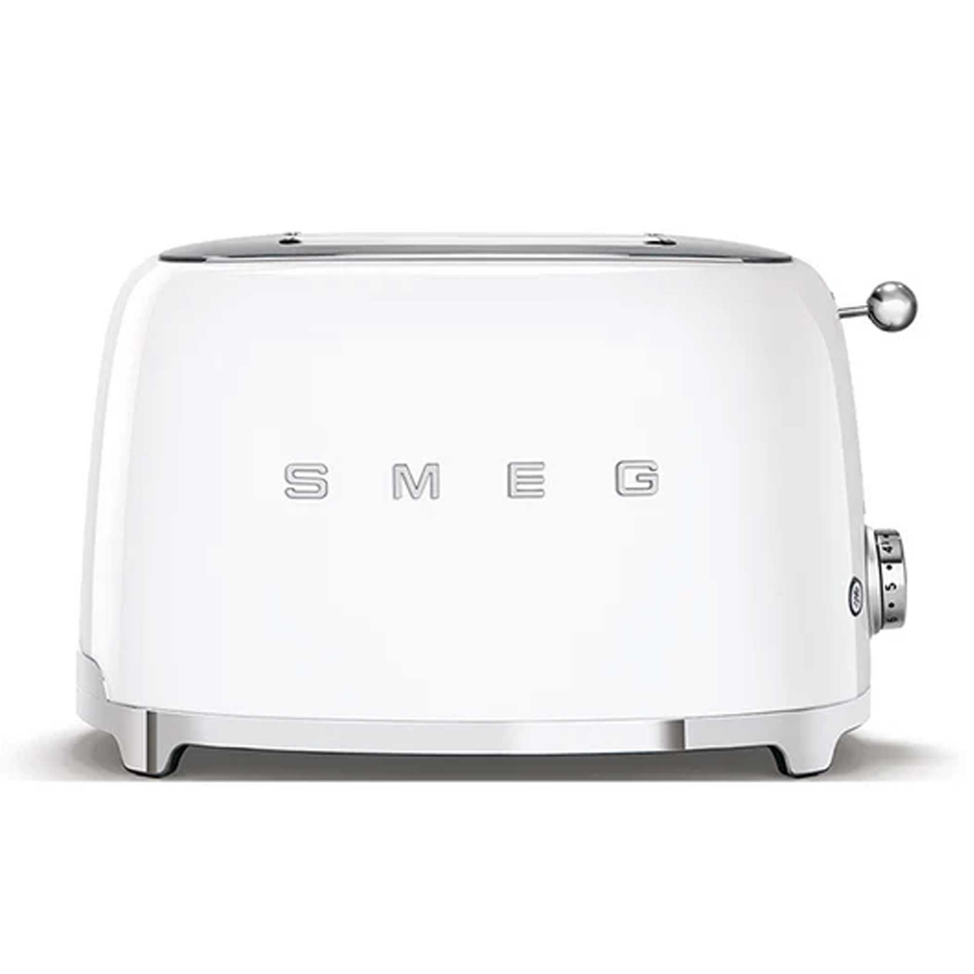 White toaster with 'SMEG' branding on a white background