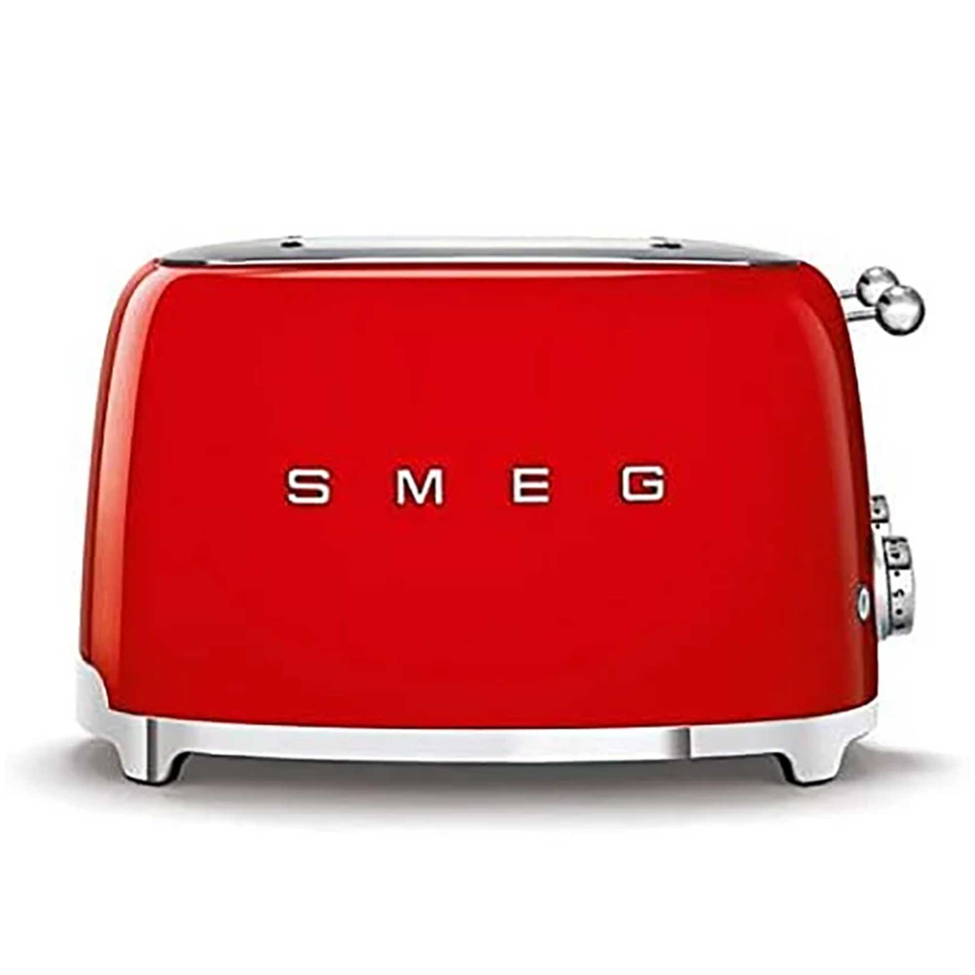 Red toaster with 'Smeg' branding on a white background