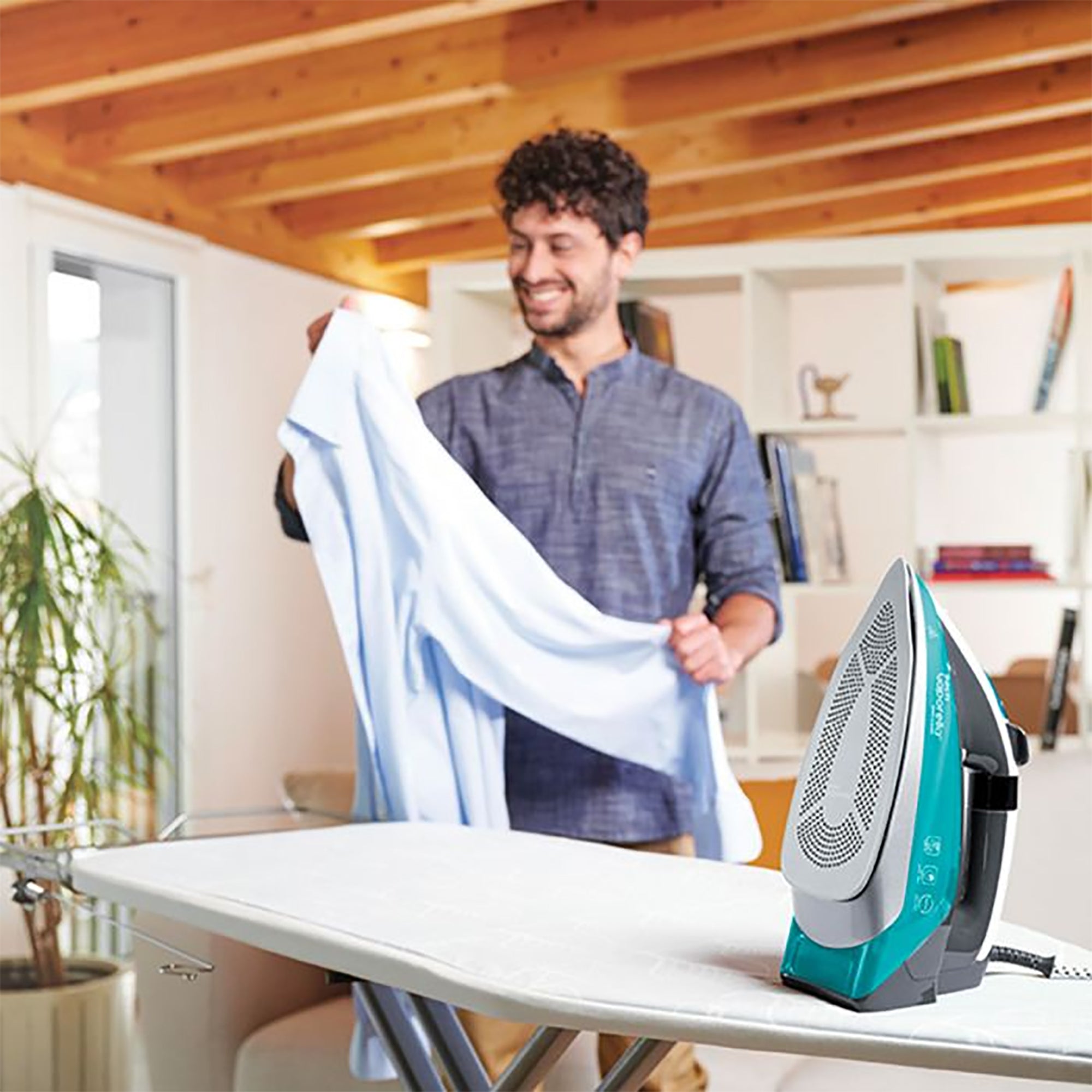 Polti Vaporella Quick & Slide QS220 Steam Iron - Blue