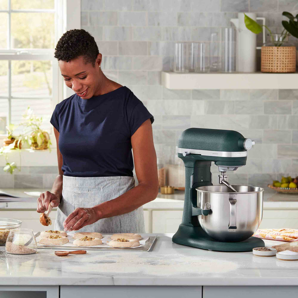 KitchenAid Artisan Mixer Bowl-Lift 6.6L in Pebbled Palm 5KSM70SHXBPP image 3