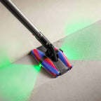Cleaning right upto the edge with ease.